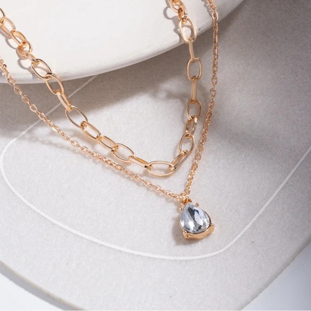 Fashion Jewelry Gold Layered Necklace with Crystal Pendant